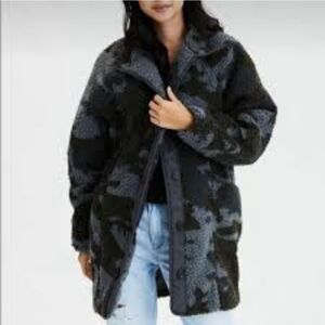 American Eagle Outfitters Sherpa Camouflage Coat In Green And Bluish Grey